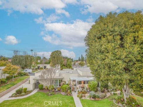 957 Calle Aragon N , Laguna Woods, CA