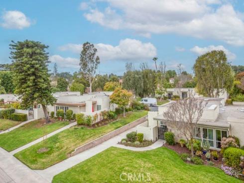 957 Calle Aragon N , Laguna Woods, CA