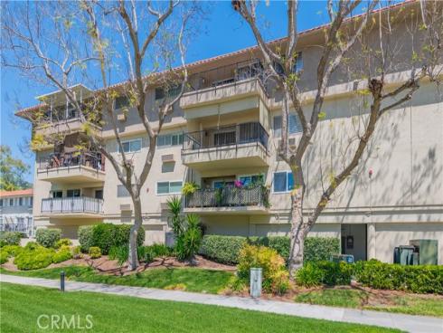 2381 Via Mariposa 2C , Laguna Woods, CA