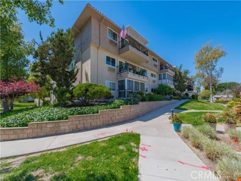 2381  Via Mariposa  2C , Laguna Woods, CA