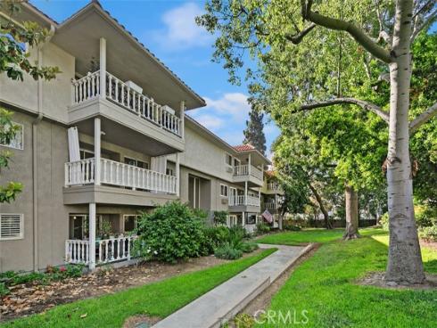 2405  Via Mariposa  2G , Laguna Woods, CA