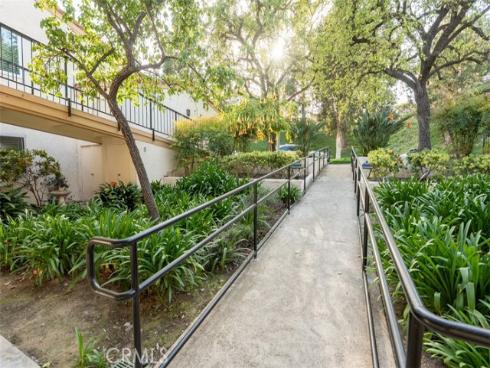 3360 Monte Hermoso C , Laguna Woods, CA