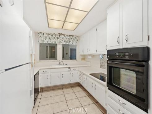 8 Via Castilla R , Laguna Woods, CA