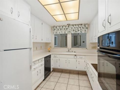 8 Via Castilla R , Laguna Woods, CA