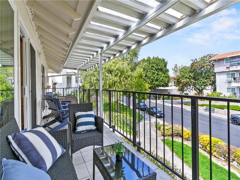 2275 Via Mariposa N , Laguna Woods, CA