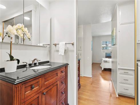 2275 Via Mariposa N , Laguna Woods, CA