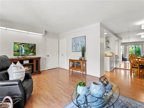 2275 Via Mariposa N , Laguna Woods, CA