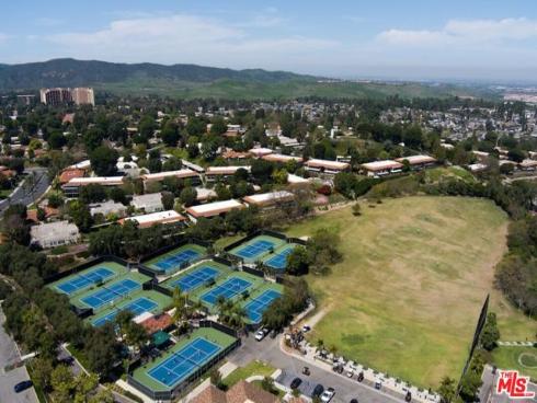 395  Avenida Castilla  B , Laguna Woods, CA