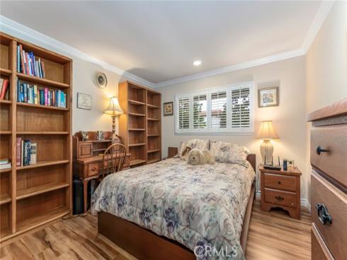 858 Ronda Mendoza N , Laguna Woods, CA