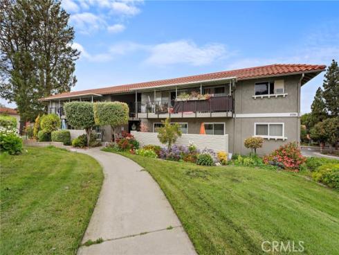 2134 Via Puerta D , Laguna Woods, CA