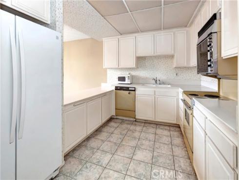 3510 Bahia Blanca 3A , Laguna Woods, CA