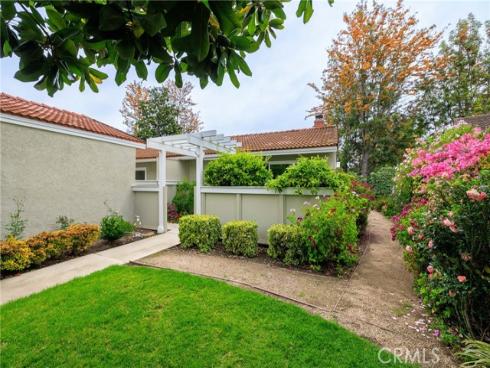 3268 San Amadeo C , Laguna Woods, CA