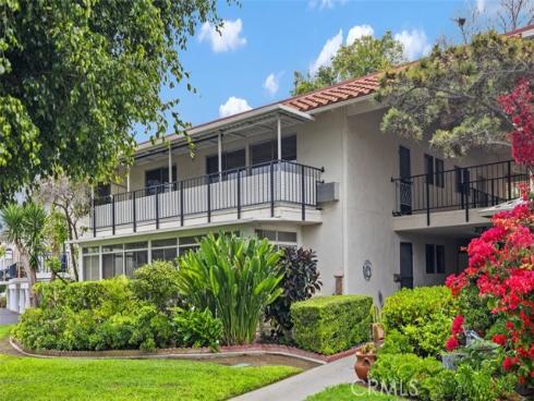 2319 Via Puerta O , Laguna Woods, CA