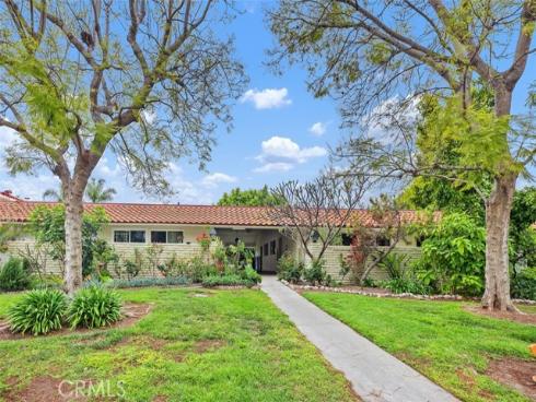 2319 Via Puerta O , Laguna Woods, CA