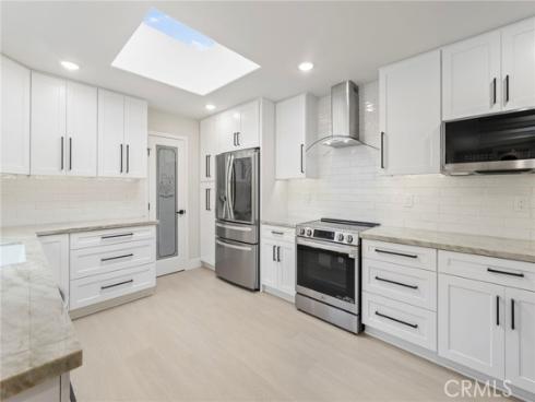 2202 Via Mariposa B , Laguna Woods, CA