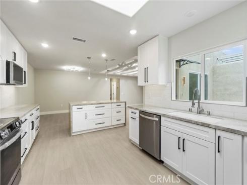 2202 Via Mariposa B , Laguna Woods, CA