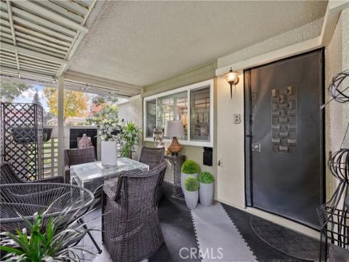 891 Ronda Sevilla #b , Laguna Woods, CA