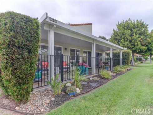 3521 Bahia Blanca C , Laguna Woods, CA