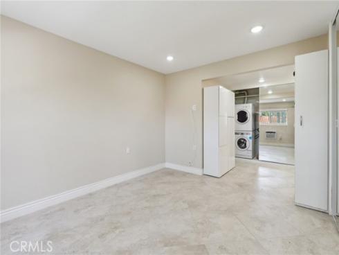 879 Via Mendoza B , Laguna Woods, CA