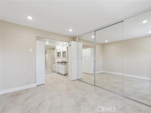 879 Via Mendoza B , Laguna Woods, CA