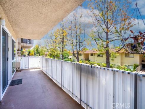 879 Via Mendoza B , Laguna Woods, CA