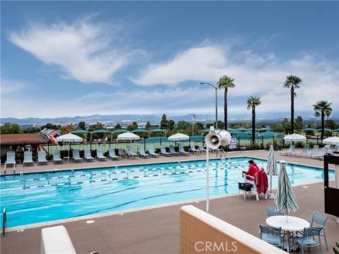 71 Calle Aragon B , Laguna Woods, CA