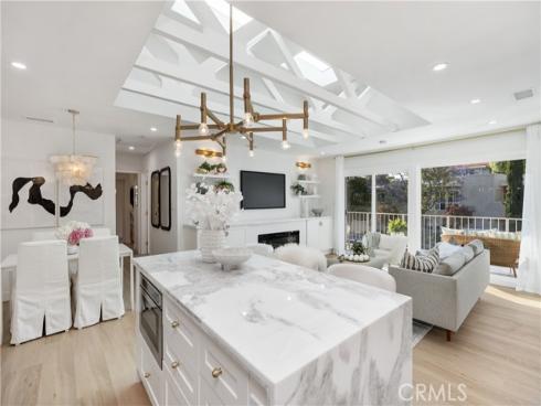 2070 Via Mariposa E N , Laguna Woods, CA