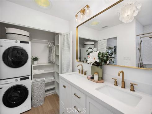 2070 Via Mariposa E N , Laguna Woods, CA