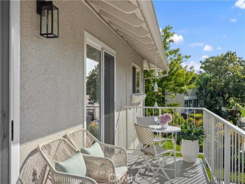 2070 Via Mariposa E N , Laguna Woods, CA