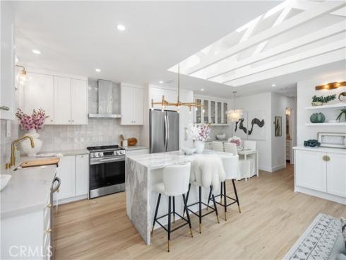 2070 Via Mariposa E N , Laguna Woods, CA