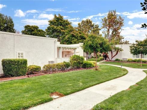 2160 Via Mariposa E D , Laguna Woods, CA