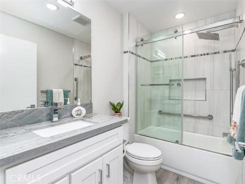 4014  Calle Sonora Oeste  2B , Laguna Woods, CA