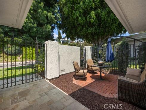5562  Via Portora  A , Laguna Woods, CA