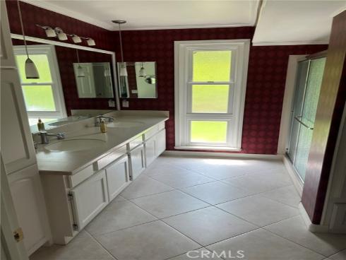 5149  Miembro  , Laguna Woods, CA