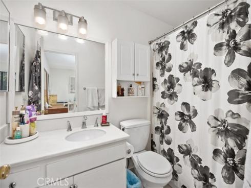 3205  Via Buena Vista  D , Laguna Woods, CA