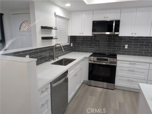 2296  Via Puerta  B , Laguna Woods, CA