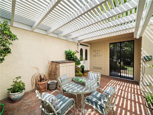 755  Avenida Majorca  B , Laguna Woods, CA