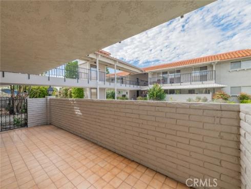 2294 Via Puerta, #d , Laguna Woods, CA