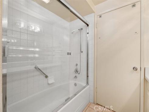 881  Via Mendoza  D , Laguna Woods, CA