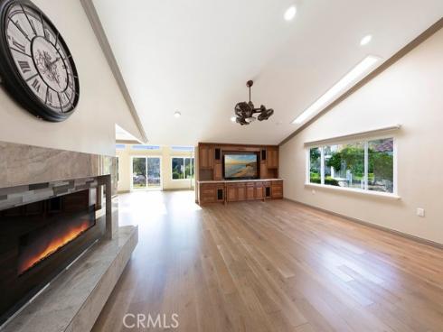 5446  Alta Vista  , Laguna Woods, CA