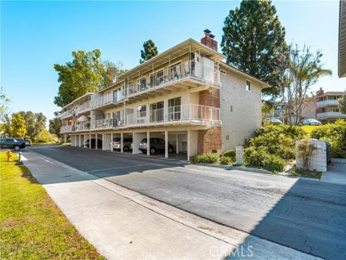 2286  Via Puerta  A , Laguna Woods, CA