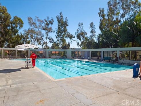 5262  Miembro  , Laguna Woods, CA