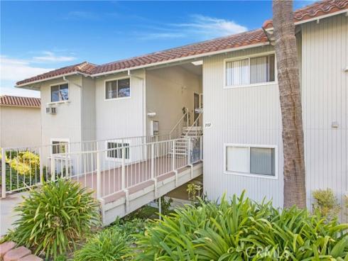 2137 Ronda Granada A