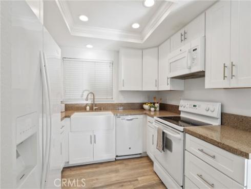 2389 W Via Mariposa  2E , Laguna Woods, CA