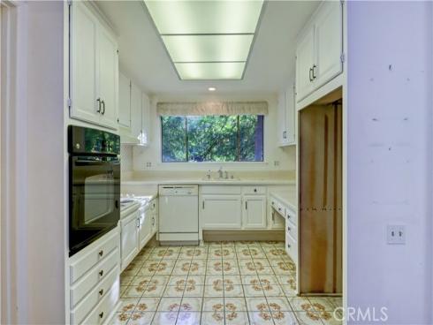 2009 Via Mariposa D , Laguna Woods, CA