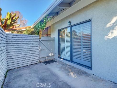 2009 Via Mariposa D , Laguna Woods, CA