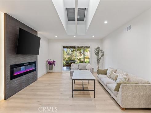 3422  Calle Azul  A , Laguna Woods, CA