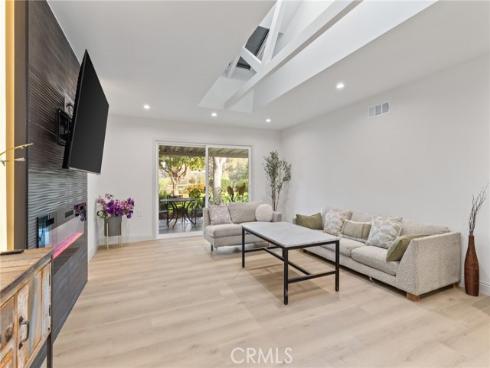 3422  Calle Azul  A , Laguna Woods, CA