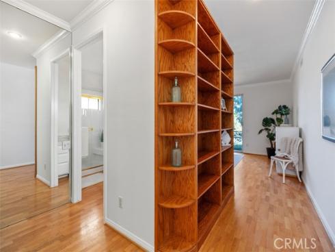 5592  Avenida Sosiega  B , Laguna Woods, CA