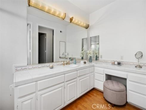 5592  Avenida Sosiega  B , Laguna Woods, CA